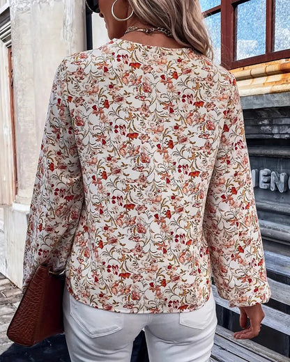 Printed Long-Sleeve V-Neck Tee for Casual Wear